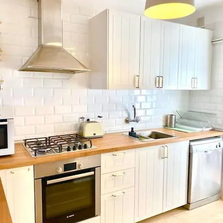 Precioso Apartamento En פלאמוס